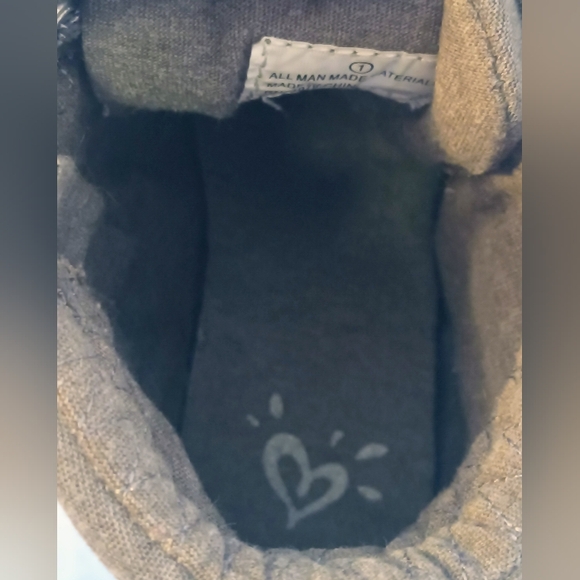 𝑱𝒖𝒔𝒕𝒊𝒄𝒆 𝑯𝒊𝒈𝒉-𝑻𝒐𝒑 𝑾𝒆𝒅𝒈𝒆 𝒁𝒊𝒑𝒑𝒆𝒓 𝑺𝒏𝒆𝒂𝒌𝒆𝒓𝒔/𝗕𝘅#02 - Picture 9 of 14